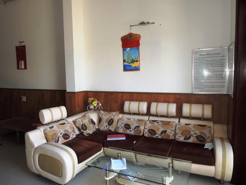 Lavie Hotel На Транг Екстериор снимка
